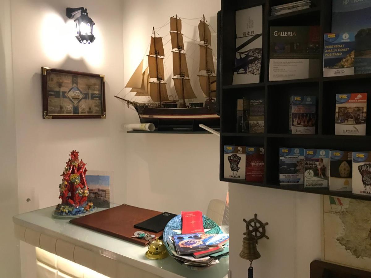 Prestige Bed & Breakfast Наполи Екстериор снимка
