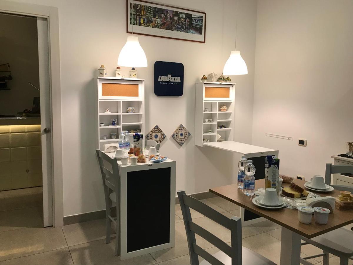 Prestige Bed & Breakfast Наполи Екстериор снимка