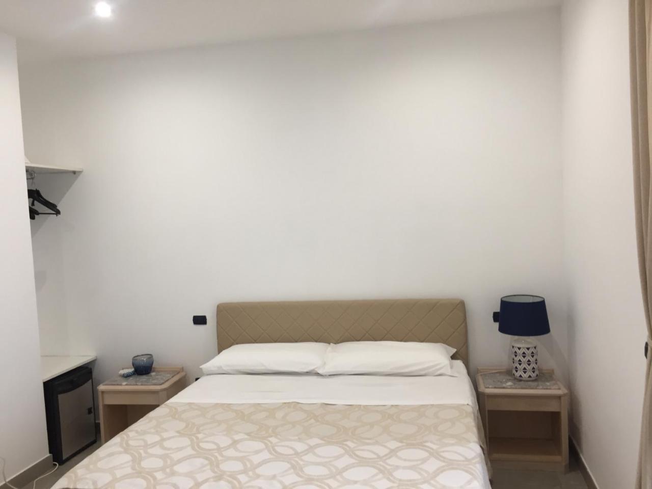 Prestige Bed & Breakfast Наполи Екстериор снимка