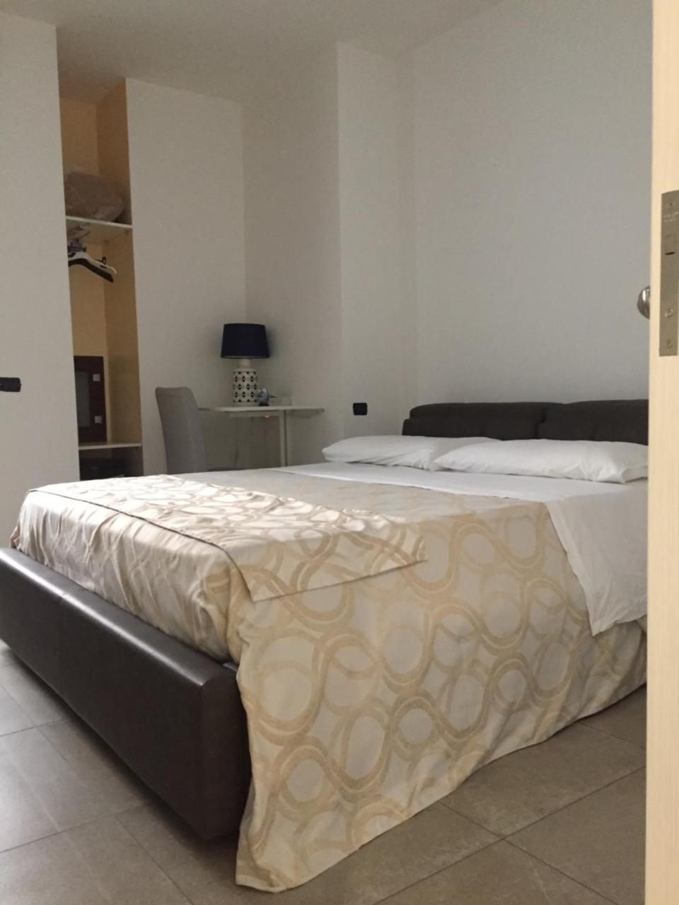 Prestige Bed & Breakfast Наполи Екстериор снимка