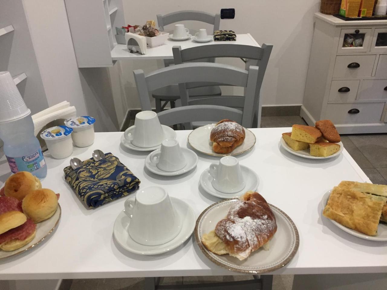 Prestige Bed & Breakfast Наполи Екстериор снимка