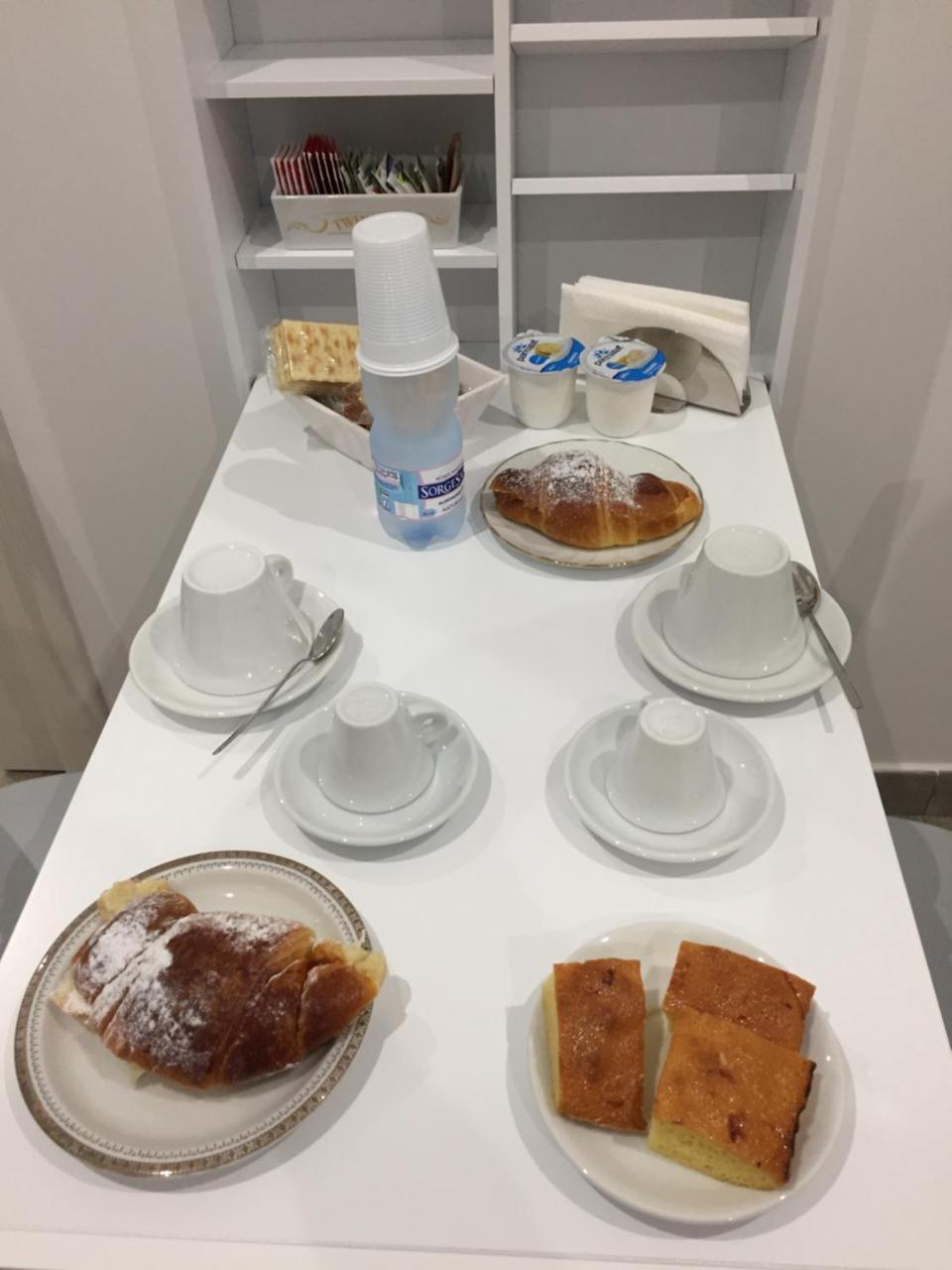 Prestige Bed & Breakfast Наполи Екстериор снимка