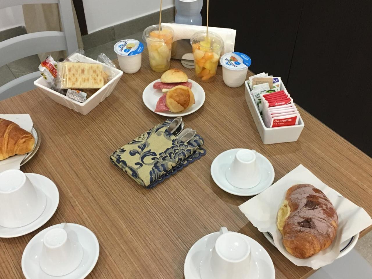 Prestige Bed & Breakfast Наполи Екстериор снимка