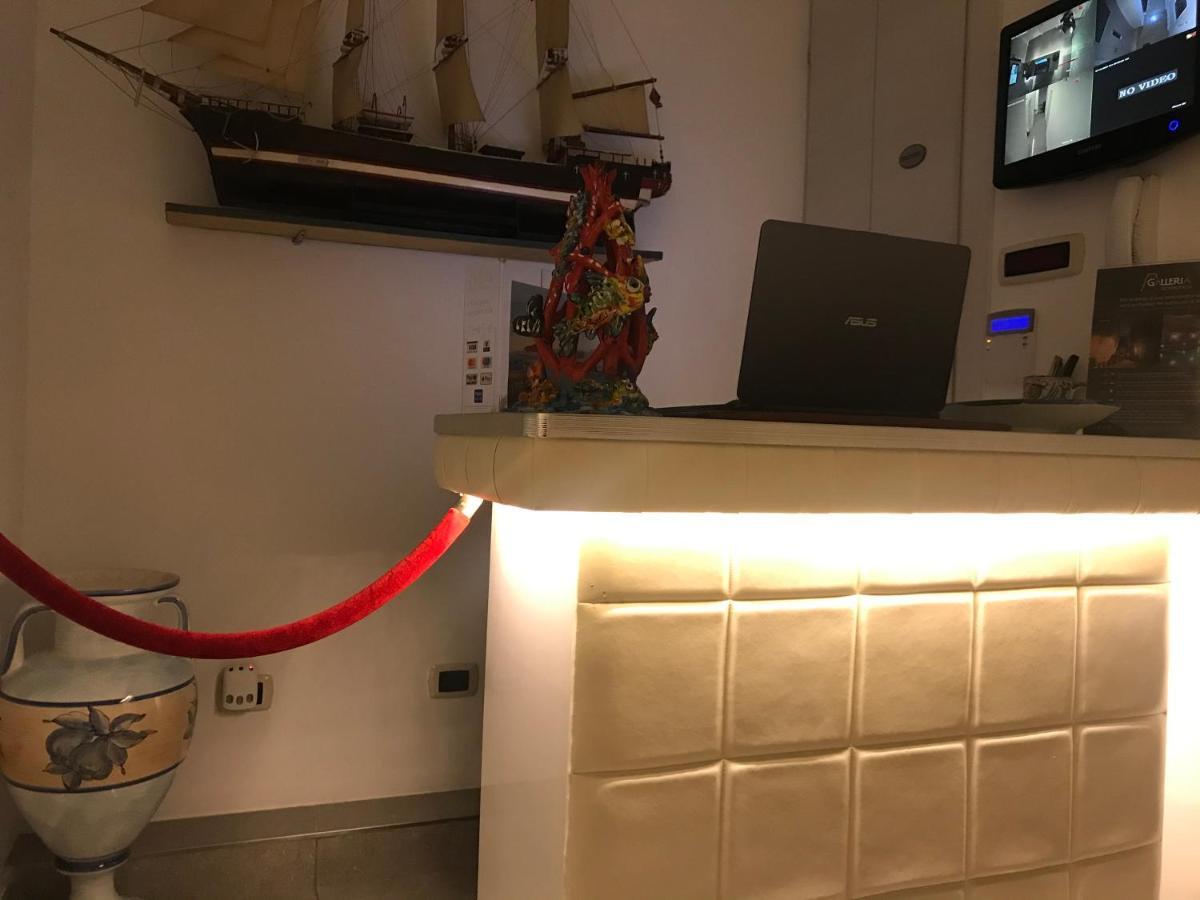 Prestige Bed & Breakfast Наполи Екстериор снимка
